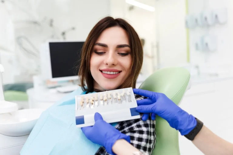 طرق تجميل الأسنان بدون تقويم