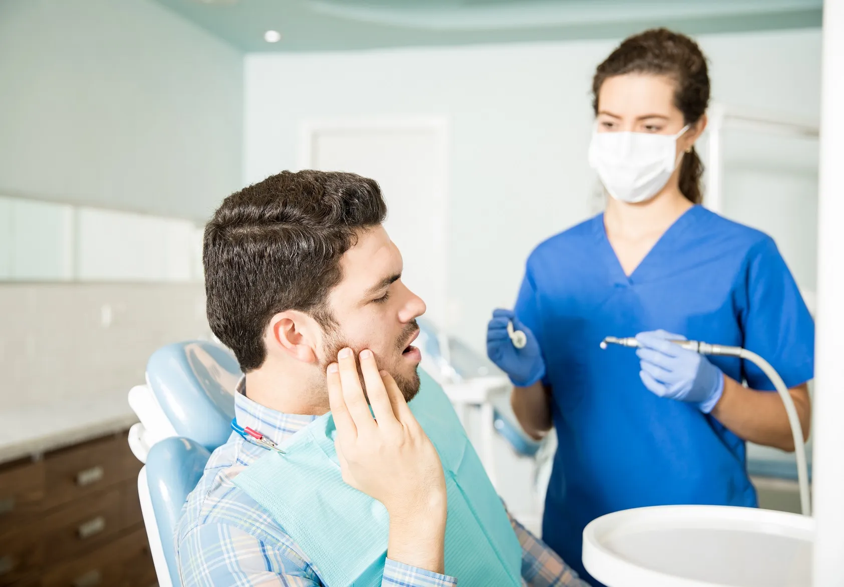 الأسنان الحساسة وطرق الحد من آلامها