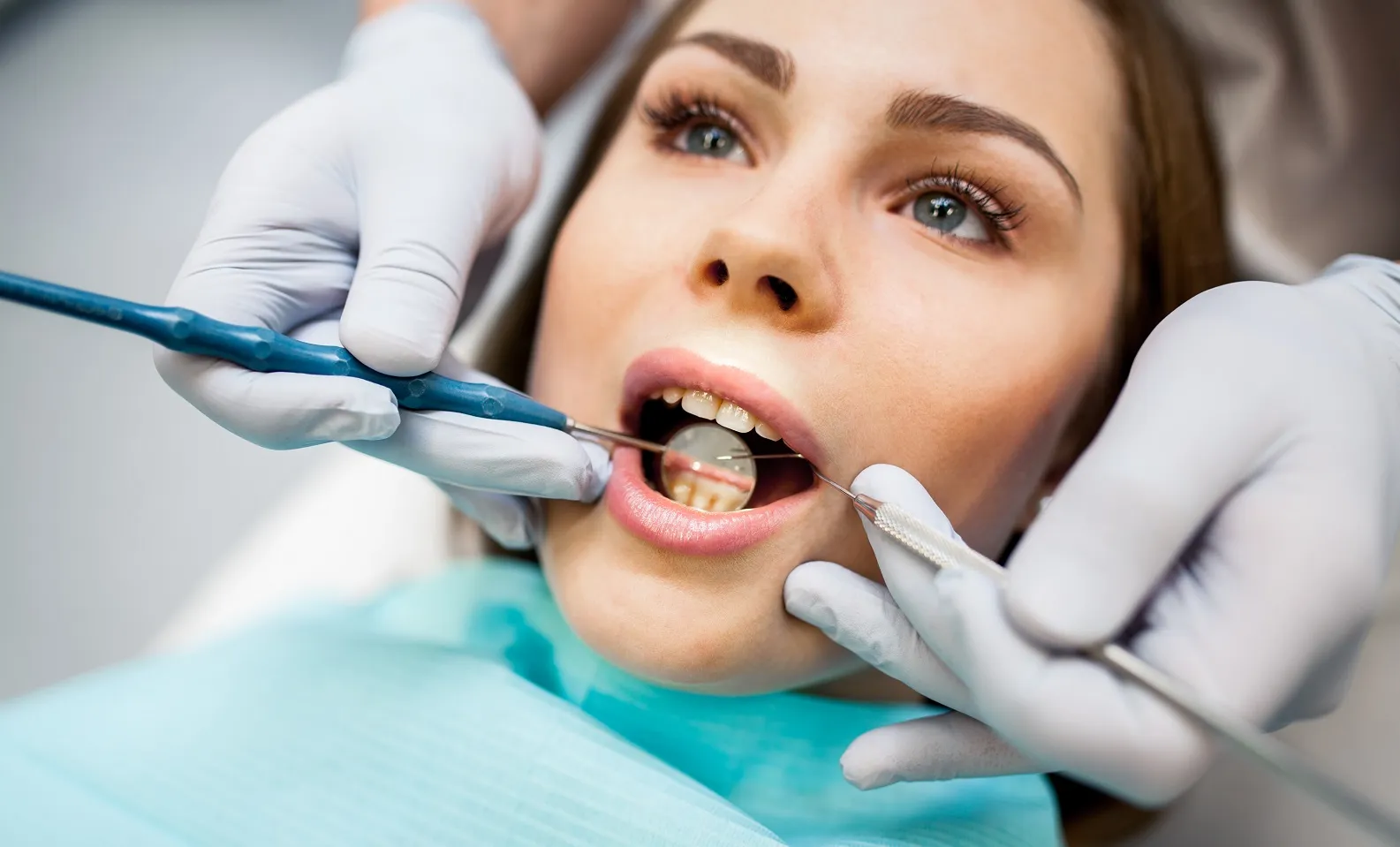 أسباب وطرق علاج حساسية الأسنان بعد الحشو