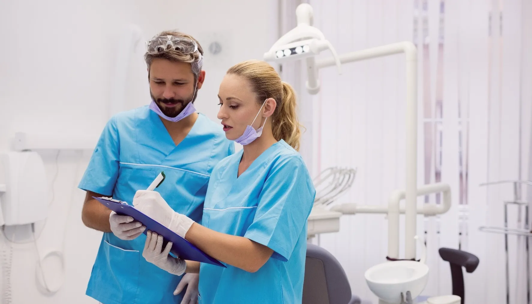 تفاصيل تجربتي مع ترقيع اللثة