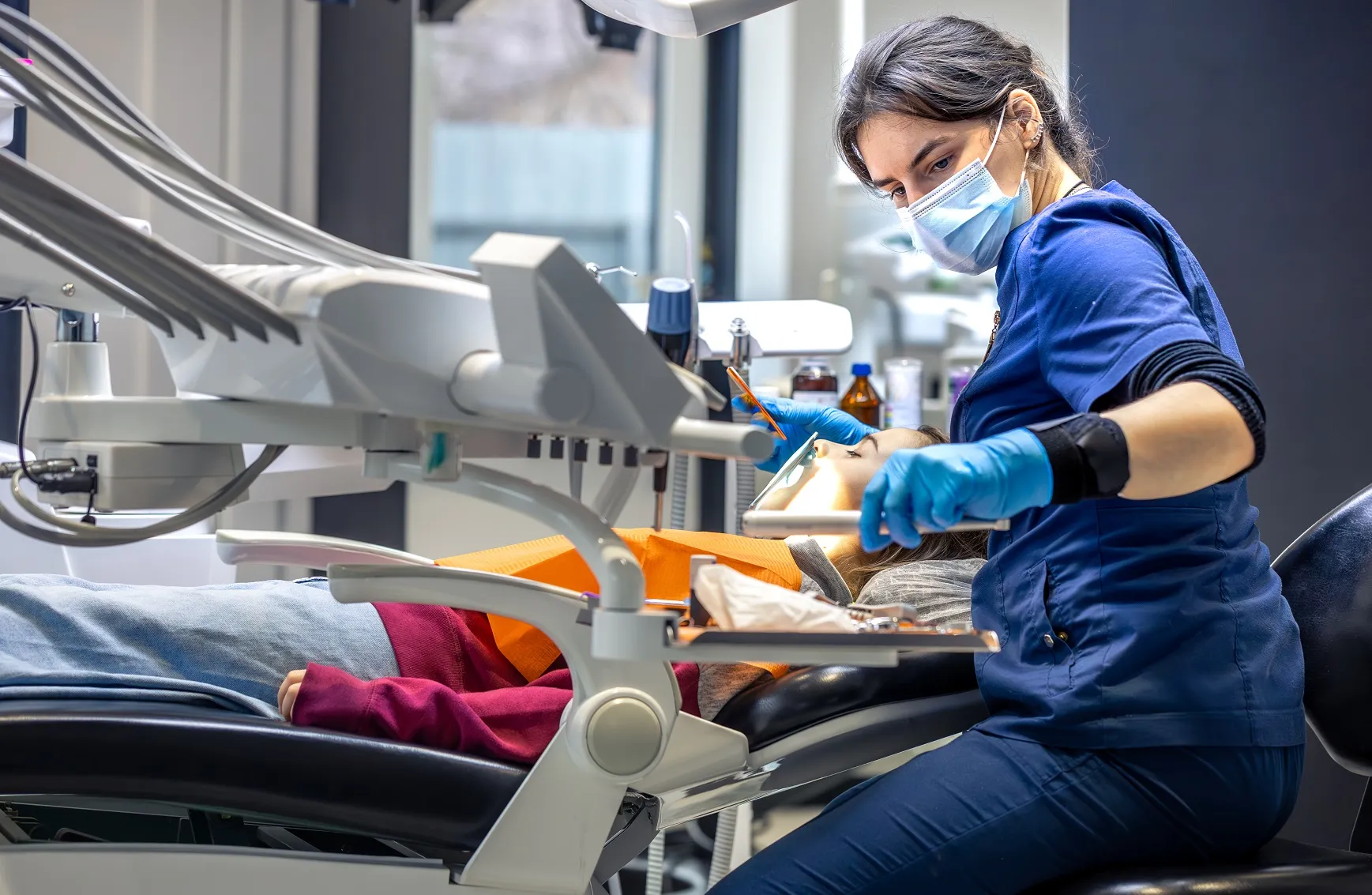 عملية زراعة الأسنان الفورية