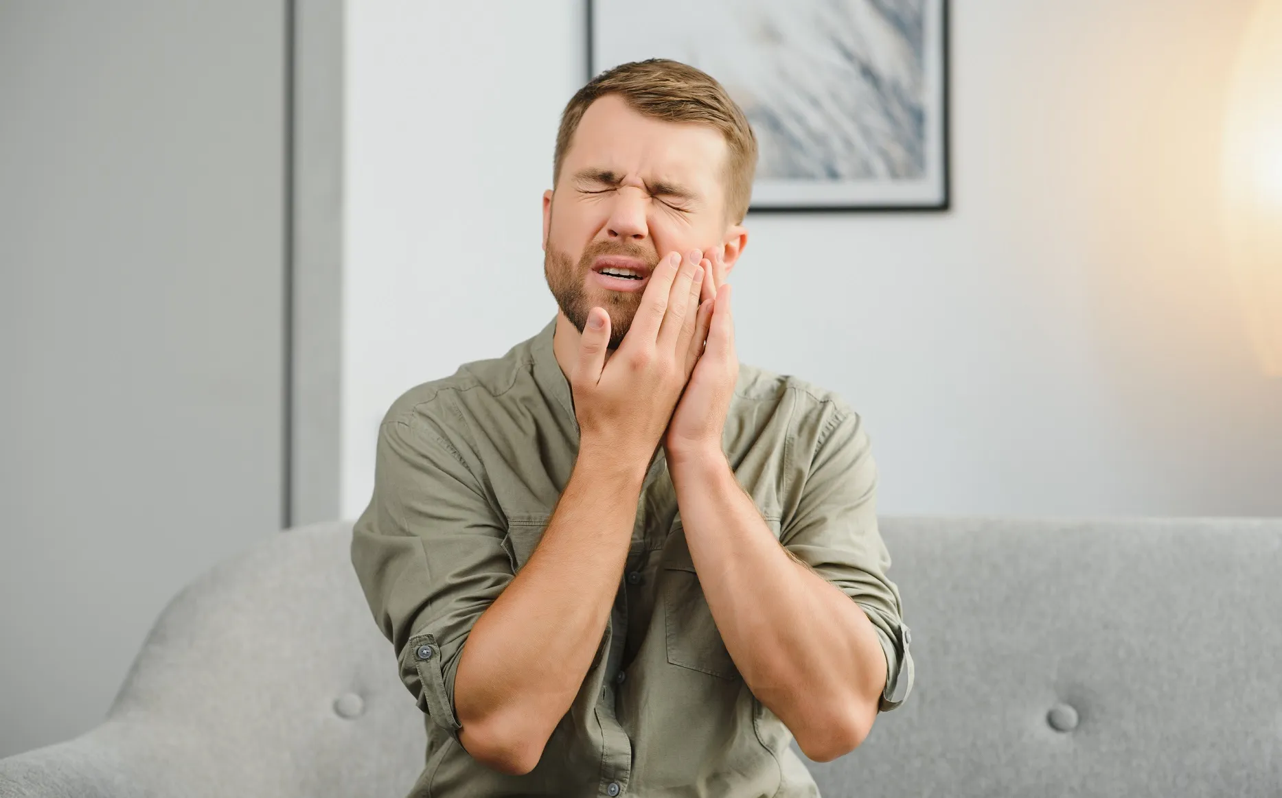 ألم عظام الفك