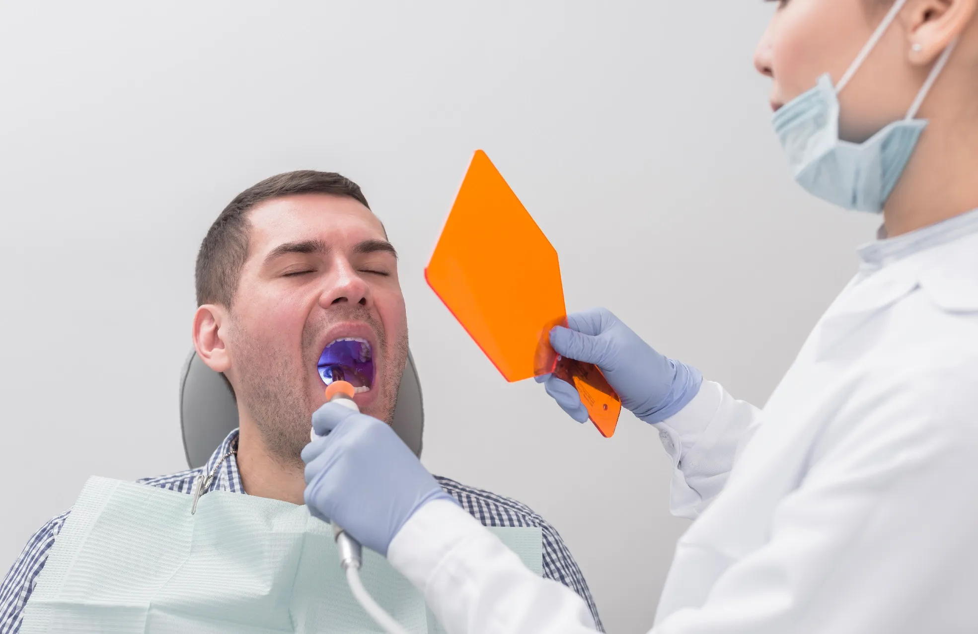 تجميل الأسنان المهشمة