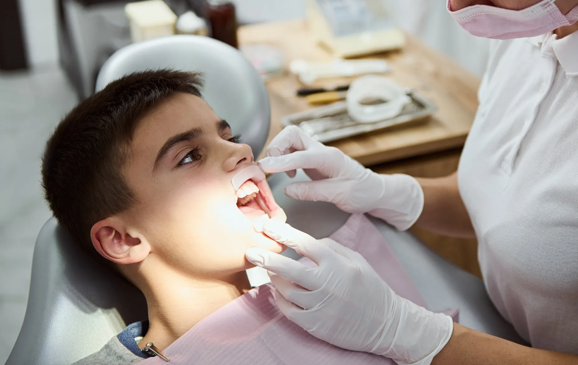 علاج تراجع اللثة