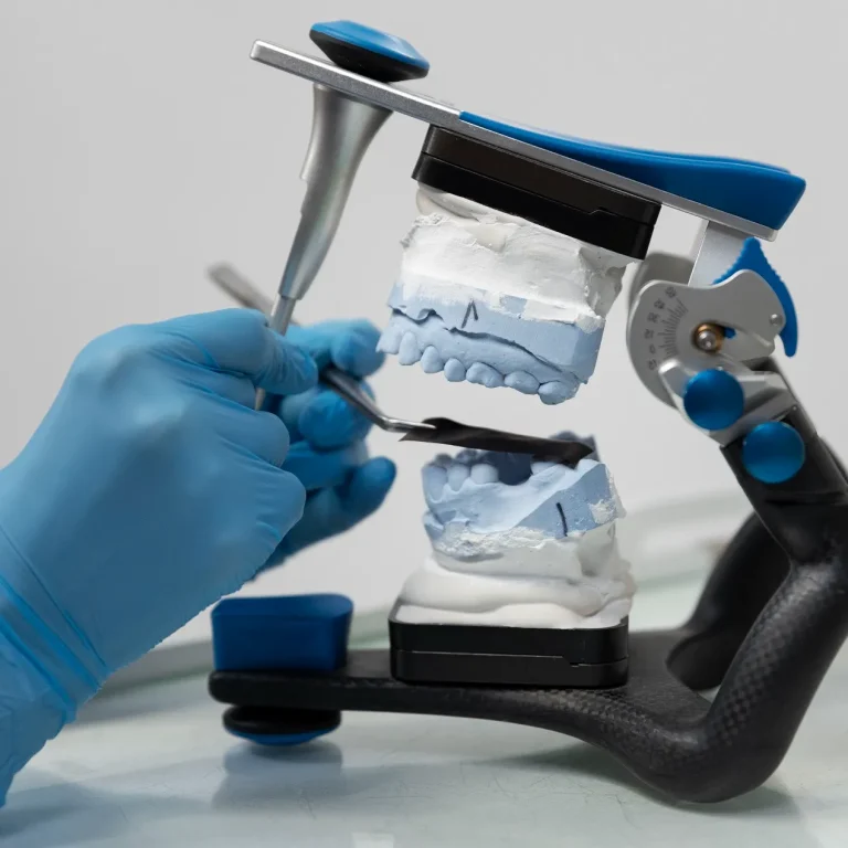 علاج المفصل الصدغي